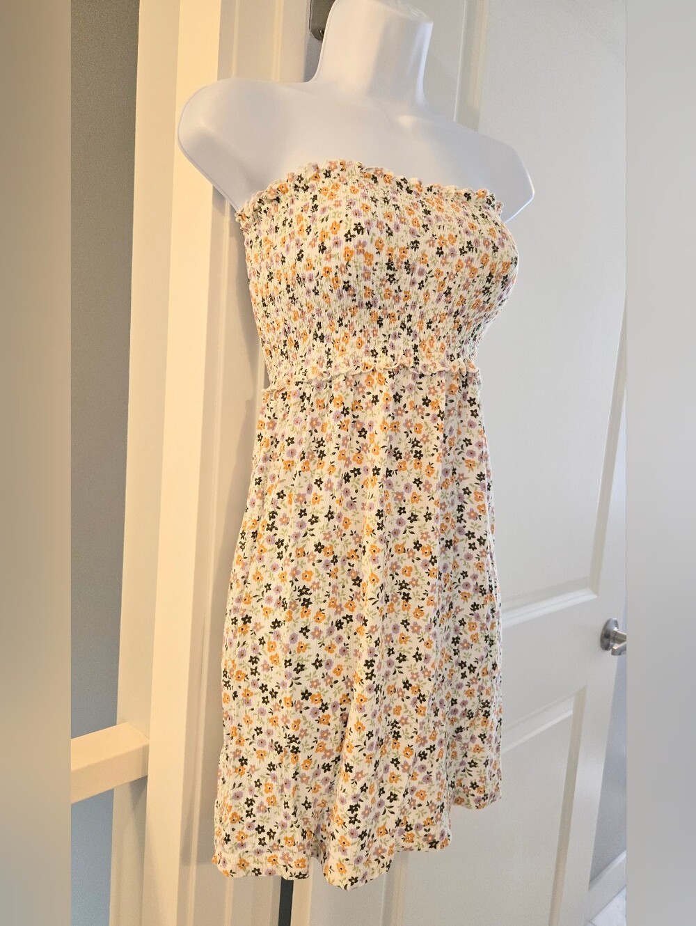 La Vie En Rose Smocked Strapless Floral Dress - Picture 3 of 12